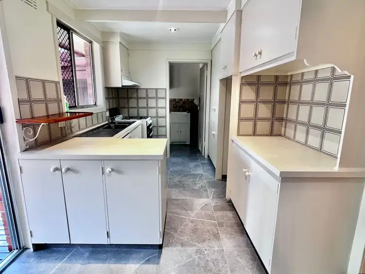 Second view of Homely house listing, 8 Walnut Court, Mulgrave VIC 3170