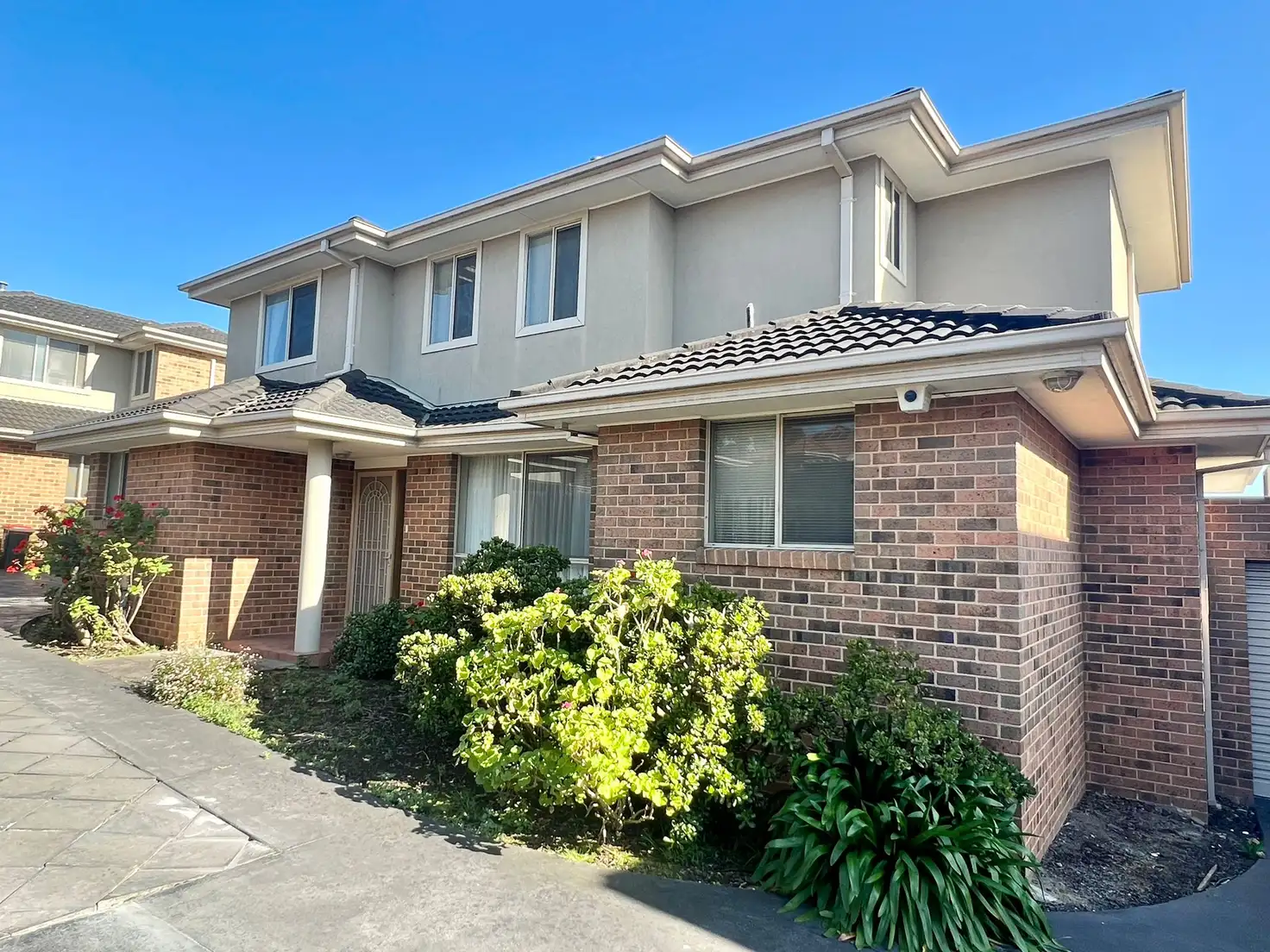 Main view of Homely townhouse listing, 2/5 Edna Street, Mount Waverley VIC 3149
