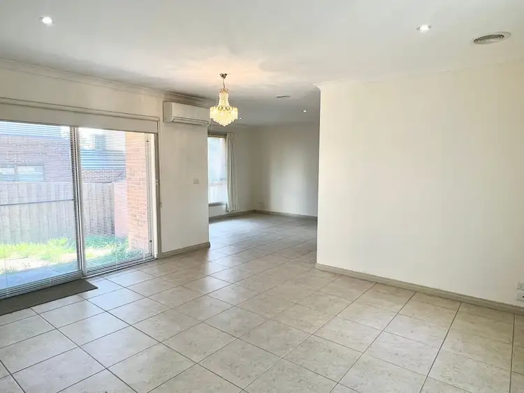 Fourth view of Homely townhouse listing, 2/5 Edna Street, Mount Waverley VIC 3149