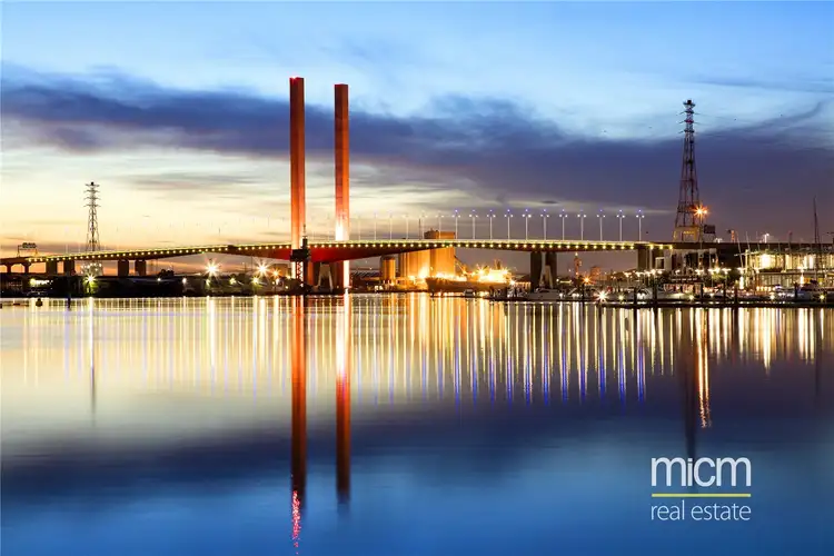 2906/100 Harbour Esplanade, Docklands VIC 3008