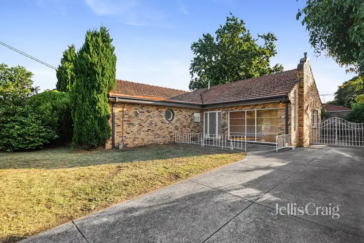 71 Invermay Grove, Rosanna VIC 3084