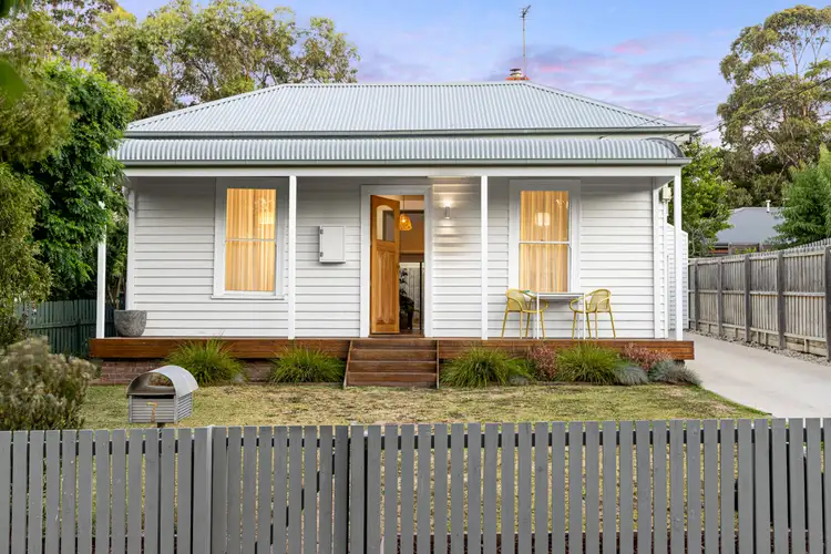 7 Peake Street