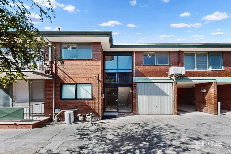 100 Murrumbeena Road
