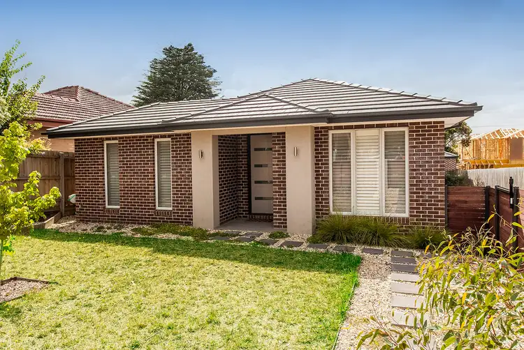 7 Walwa Street