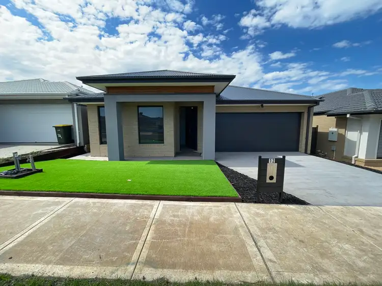 12 Ryebank Avenue