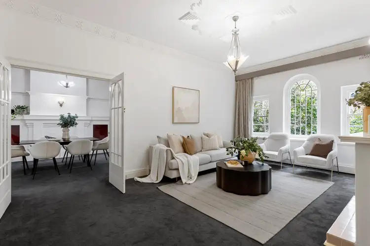54 Kooyong Road