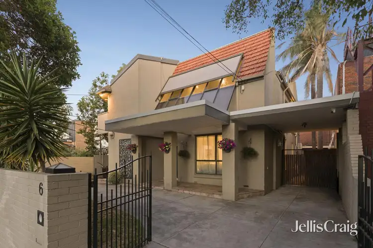 6 Raphael Street