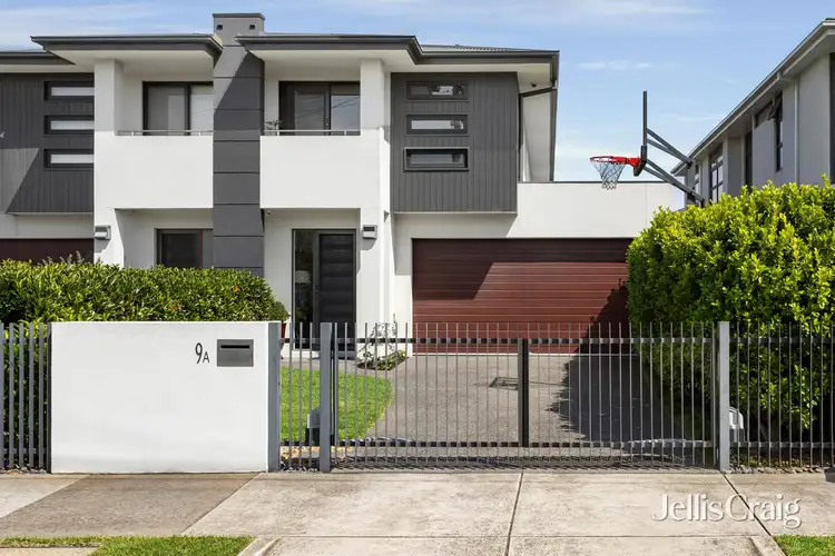 9a Ridge Avenue