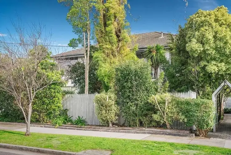 13 Clapperton Street