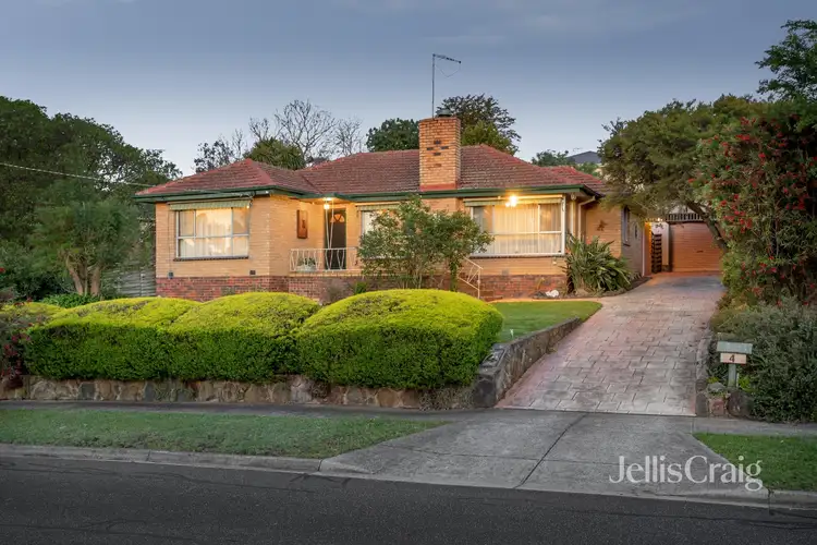4 Carisbrook Crescent