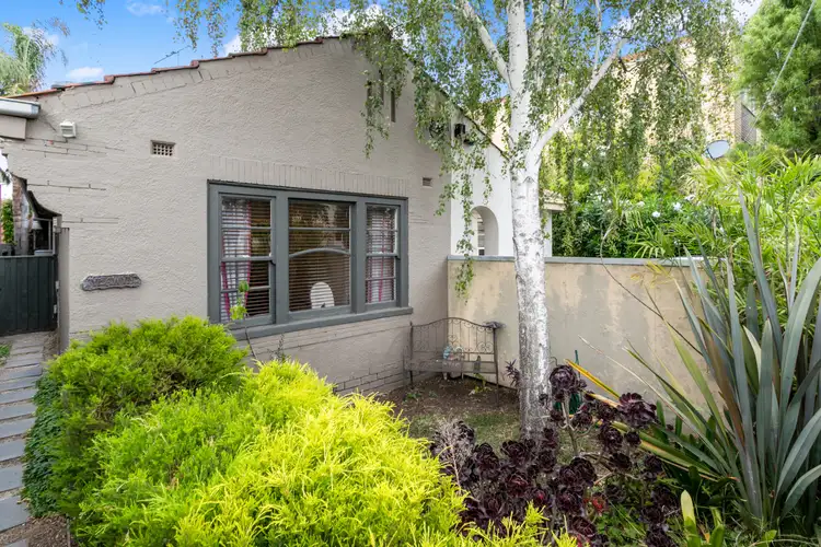 52A Alexandra Street