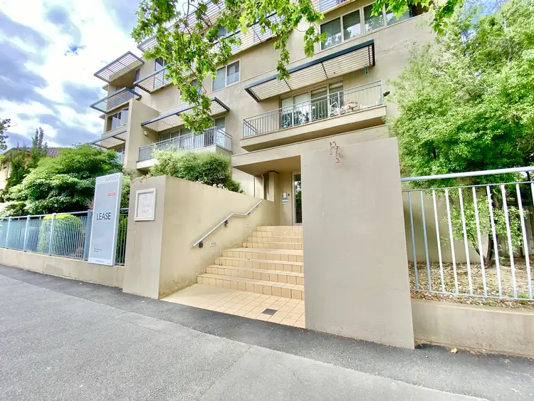 12 Acland Street