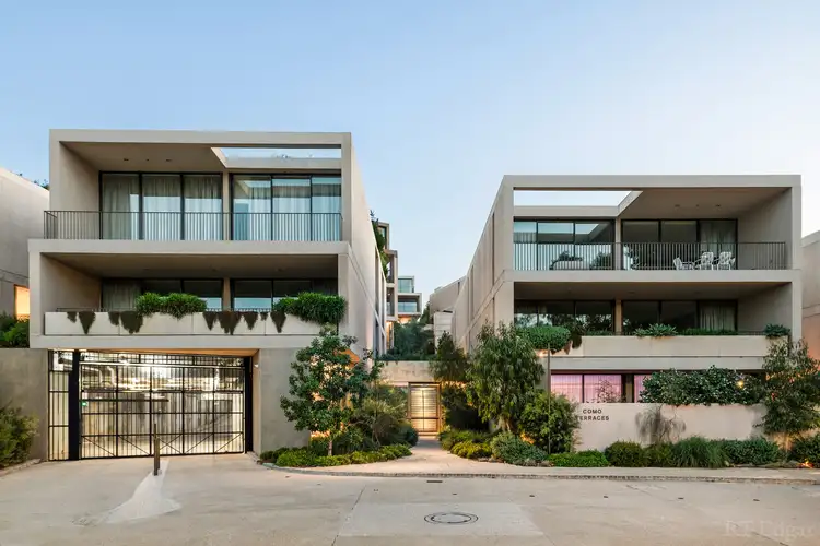 Penthouse 139B Alexandra Avenue
