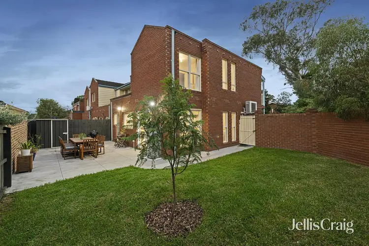 54 Warwick Road