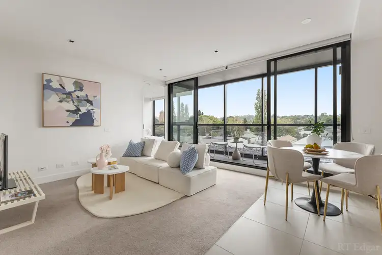 862 Glenferrie Road