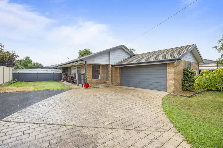 5 Hume Crescent