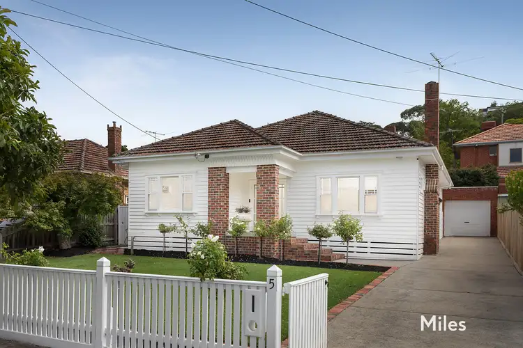 5 Corona Street