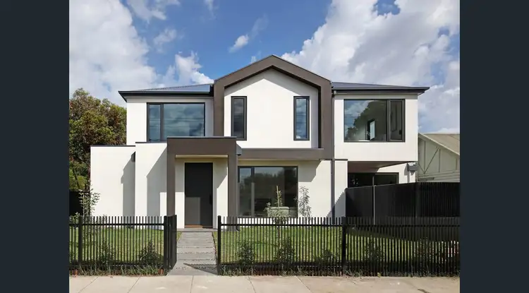 61 Rowans Road