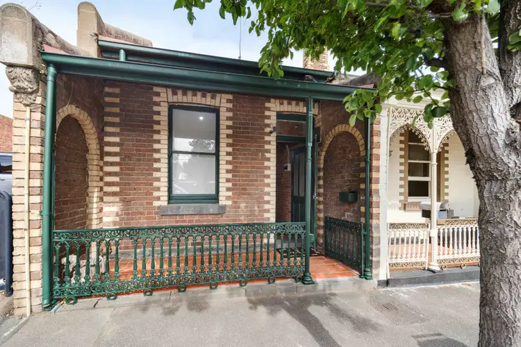 15 Baillie Street