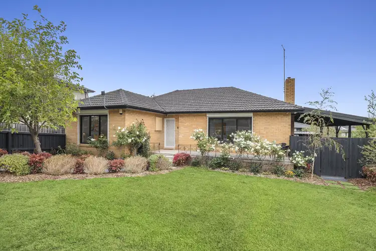 5 Stapley Crescent