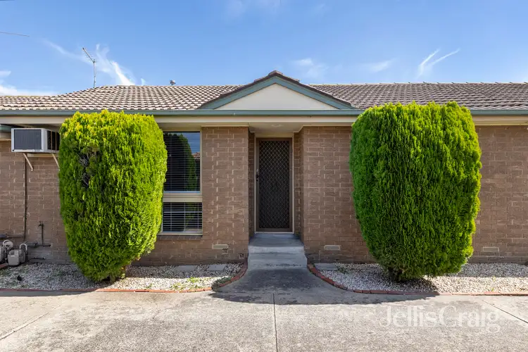 14 Pascoe Street