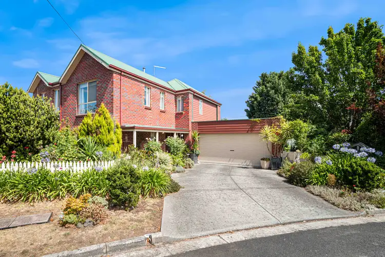 4 Bentley Place, Ballarat East VIC 3350