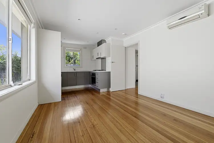 19 Burnt Street