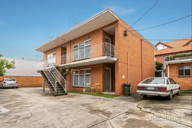 236 Queens Parade Street