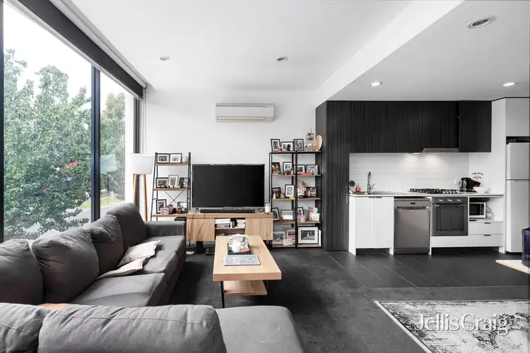 16 Copernicus Crescent