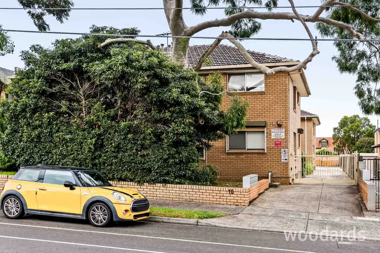 10 Dundas Street