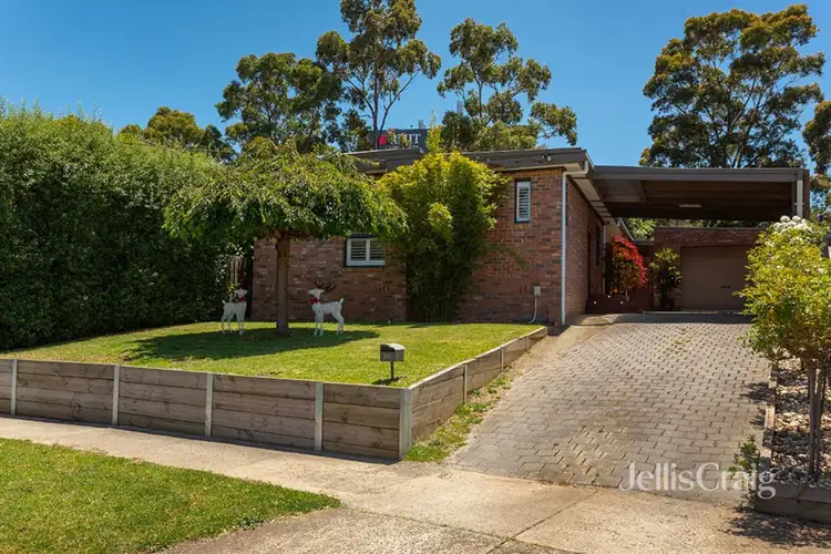 26 Hibiscus Ave