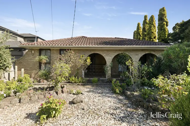 10 Glenelg Court