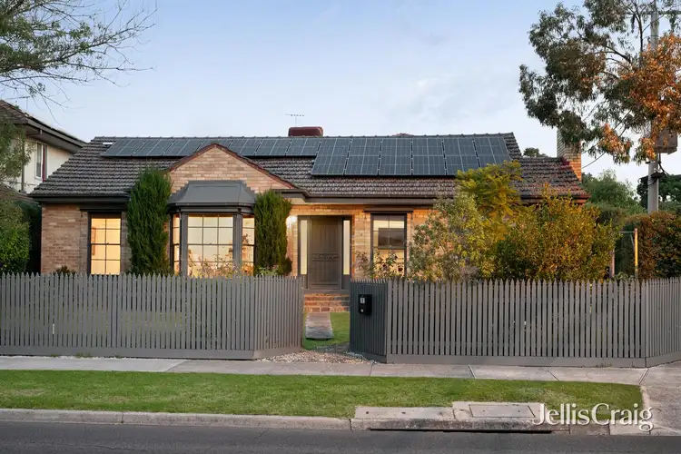 19 Altona Street