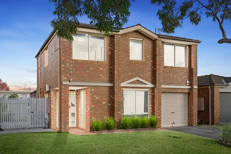 15 Brindalee Mews