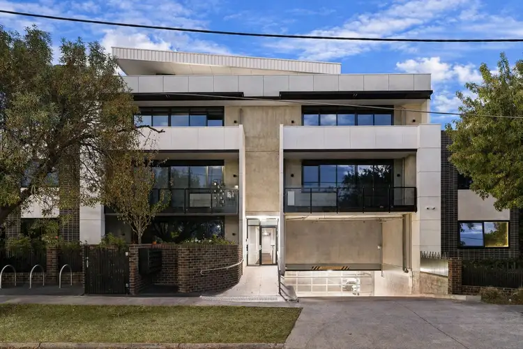 82 Bulla Road