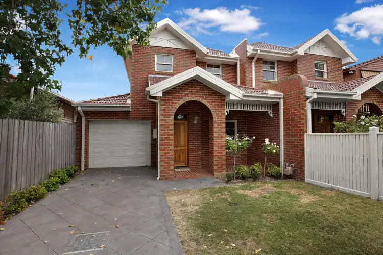 10 Loranne Street