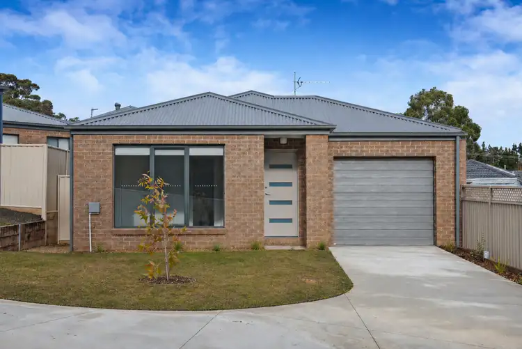 24 Shakespeare Avenue
