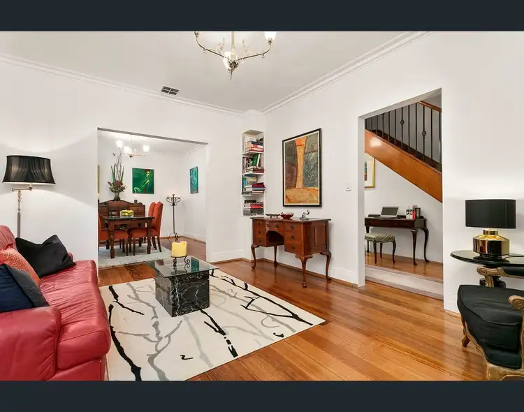 674 Toorak Road