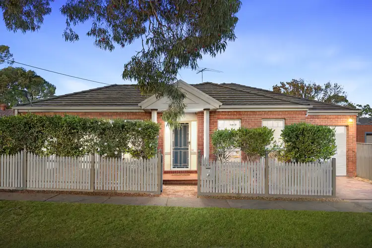 28 Baradine Street
