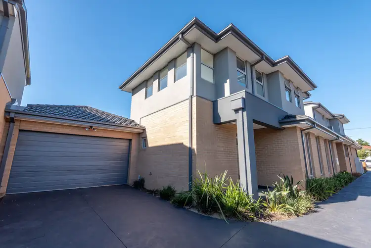 7 Oberon Avenue