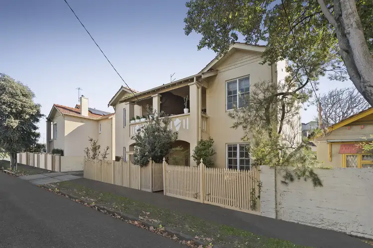 8 Bluff Avenue