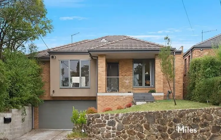 38 Douglas Street
