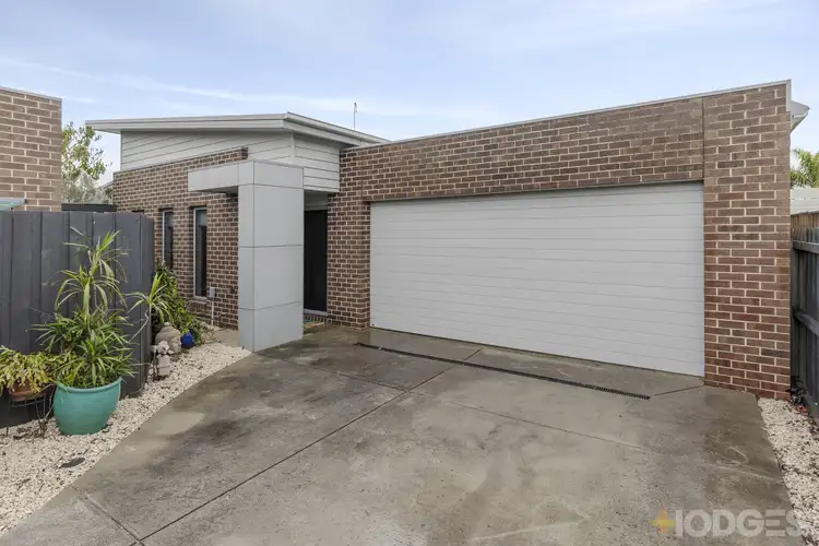 14 Curzon Drive