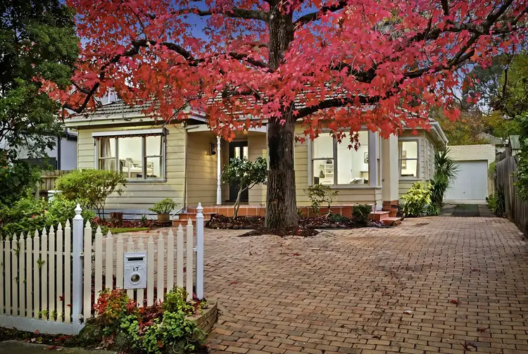 17 Pakenham Street