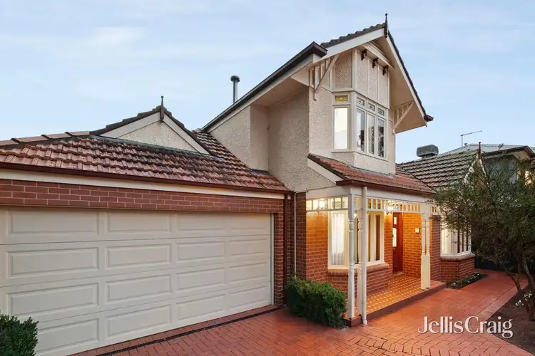 98 Ivanhoe Parade