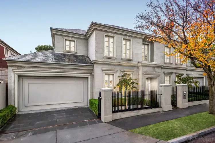 17 Murray Street