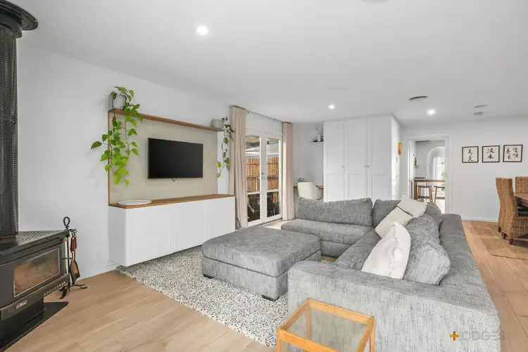 4 Airlie Grove