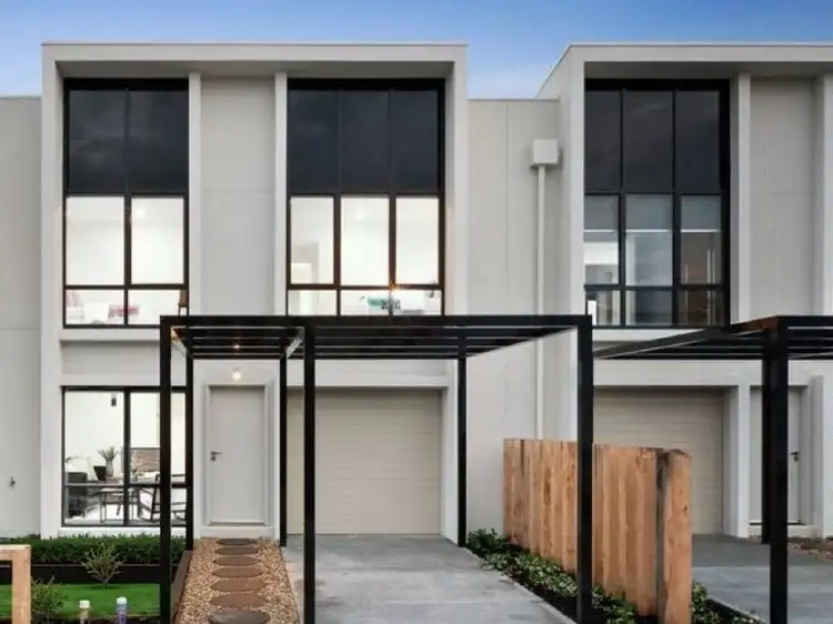 33 Amadeo Way