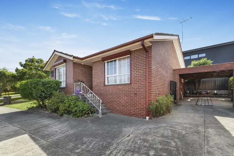 12A Lincoln Drive