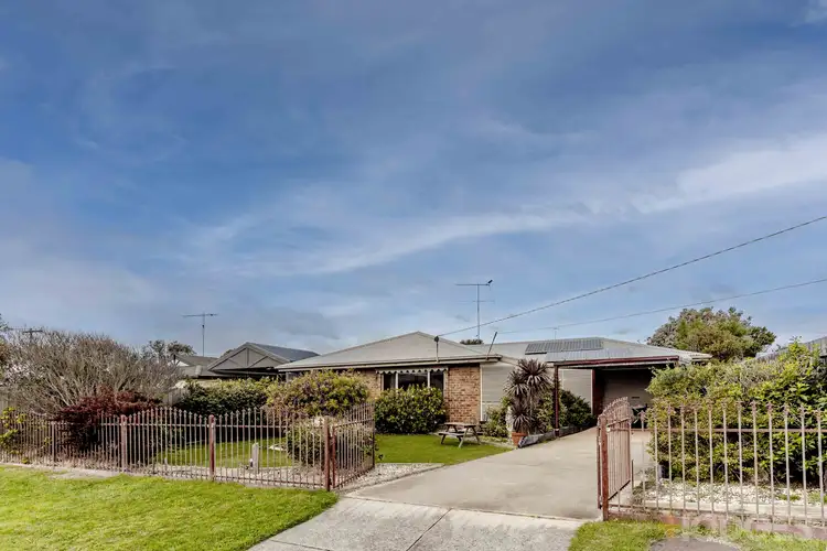 4 Loch Ard Drive